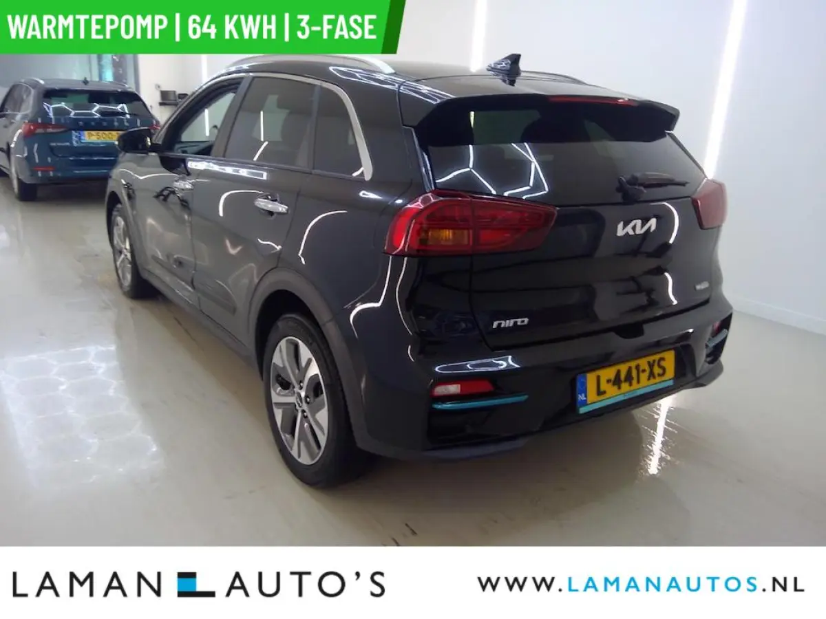 DynamicPlusLine 64 kWh | SOH 98% | Warmtepomp 3-fase Open dak CarPlay ECC Nav ACC 17" LMV LED Camera Metallic | EV Voorschoten