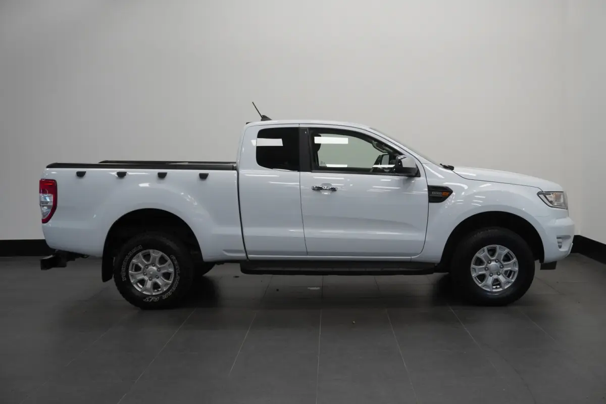 2.0 EcoBlue XLT 170PK 4WD EURO 6 - Clima - Cruise - 3500KG - €17.950,- Excl.