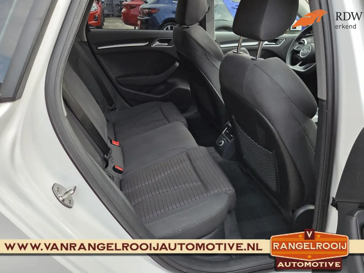 1.4 e-tron Sport, Matrix LED, ACC, pano, sportst., virtual cockpit, 17" lmv