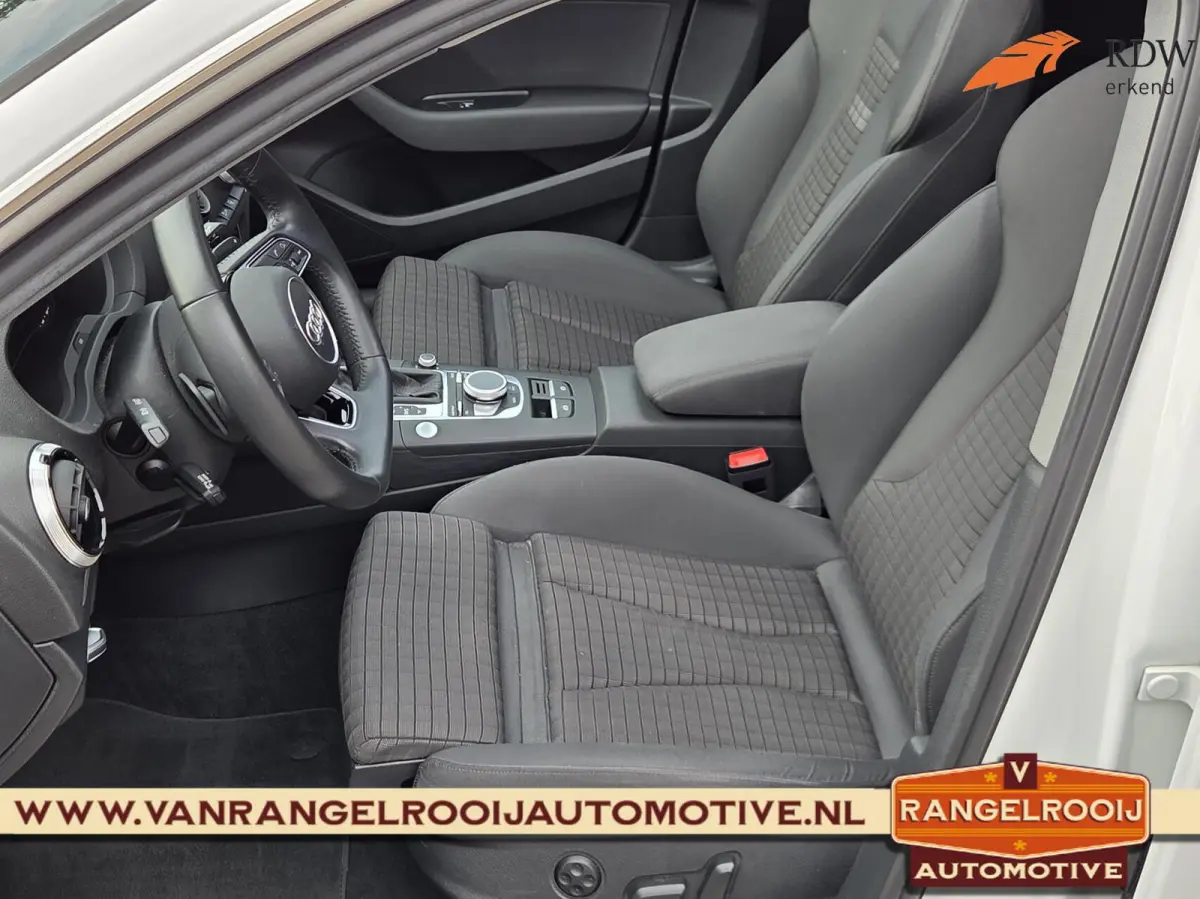 1.4 e-tron Sport, Matrix LED, ACC, pano, sportst., virtual cockpit, 17" lmv