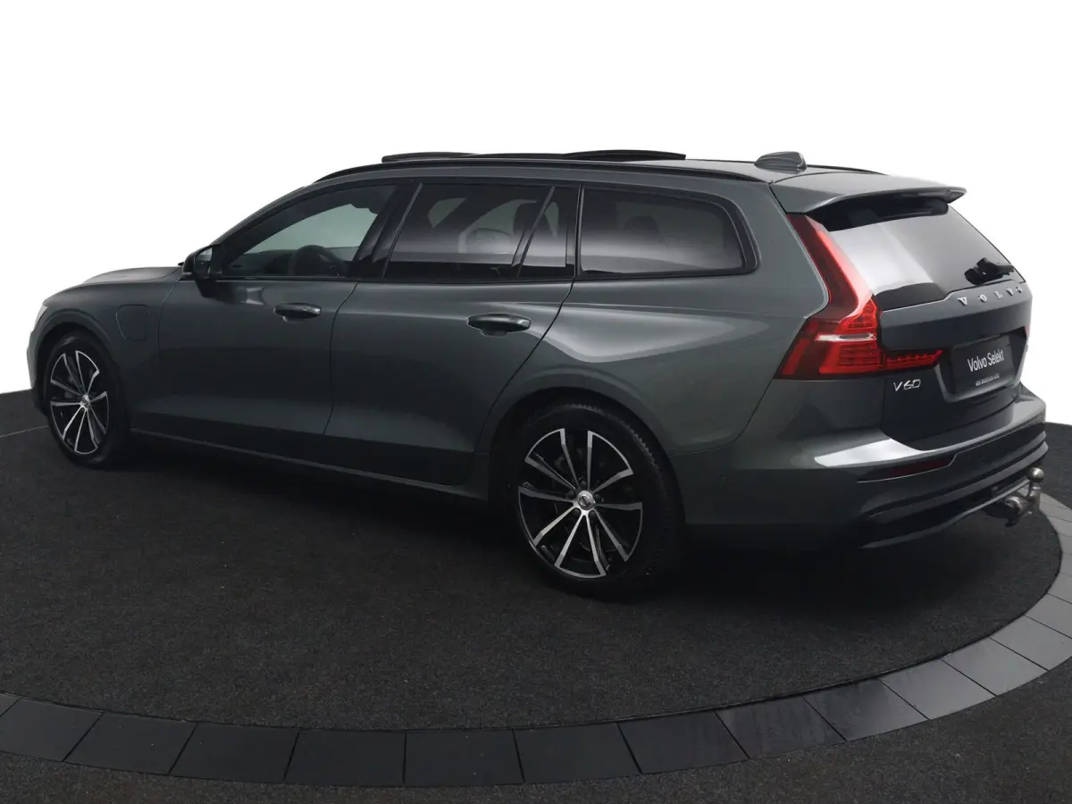 T8 Plug-in hybrid AWD Plus Dark | SoH 100% | Panoramadak | Trekhaak | Forest Lake | Sportstoelen | Head-Up | 360 Camera |