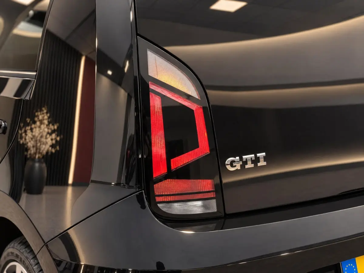 UP! 1.0 TSI GTI 116PK | Camera | Clima | Cruise