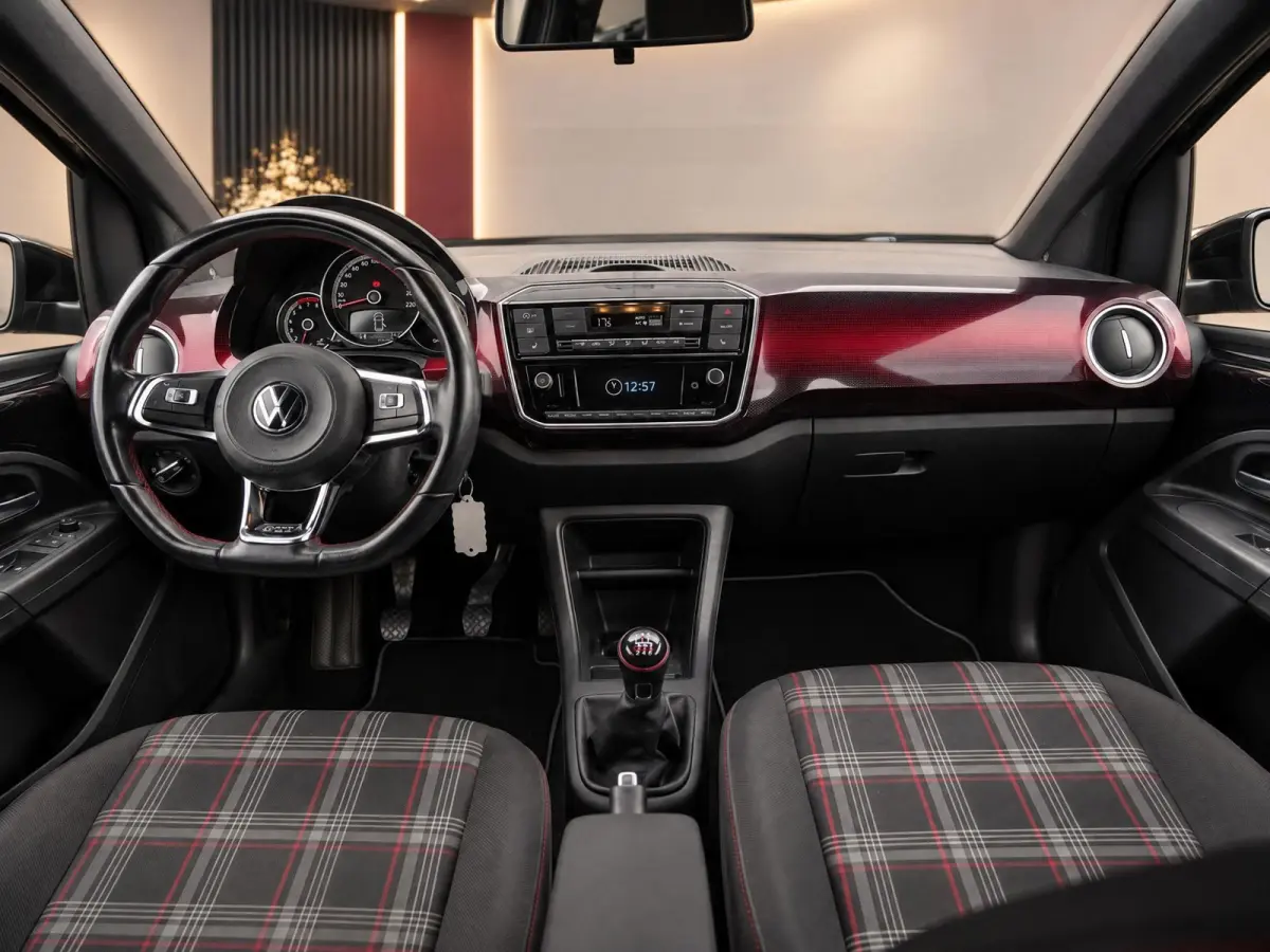 UP! 1.0 TSI GTI 116PK | Camera | Clima | Cruise