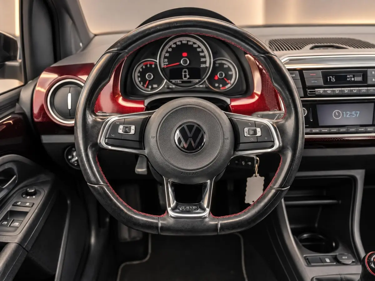 UP! 1.0 TSI GTI 116PK | Camera | Clima | Cruise