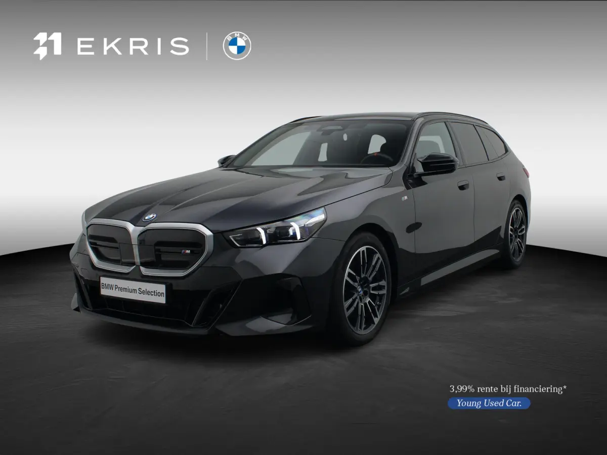 M60 xDrive Innovation Pack | Travel Pack | Comfort Pack | Panoramadak | Comfortstoelen + Stoelventilatie | Driving Assistant Professional | Harman Kardon | 19''
