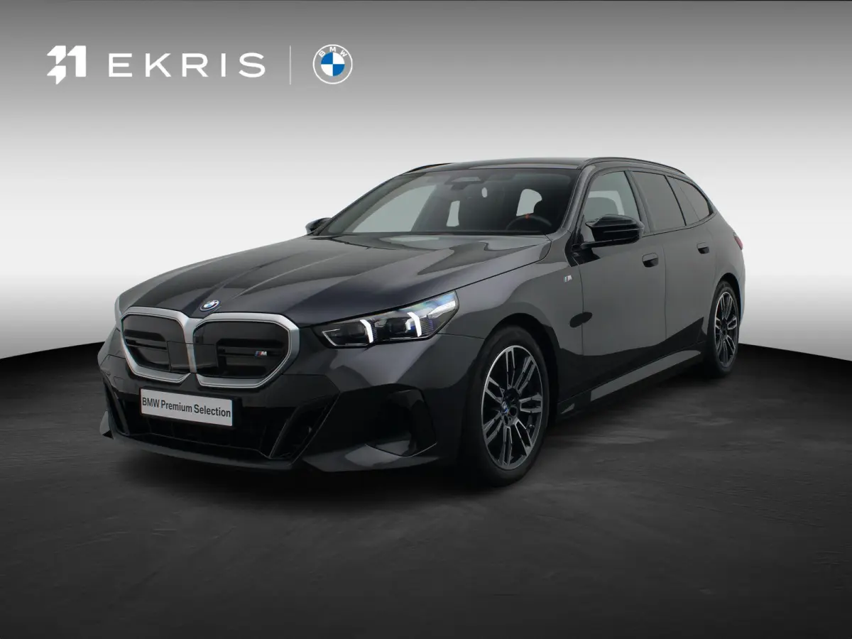 M60 xDrive Innovation Pack | Travel Pack | Comfort Pack | SoH 98,9% | Panoramadak | Comfortstoelen + Stoelventilatie | Driving Assistant Professional | Harman Kardon | 19''