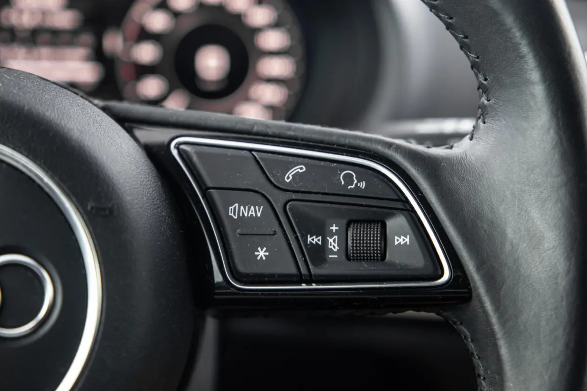 40 TFSI e Edition AIRCO / CRUISE CONTROLE / BRUIN LEER / AUTOMAAT / PHEV