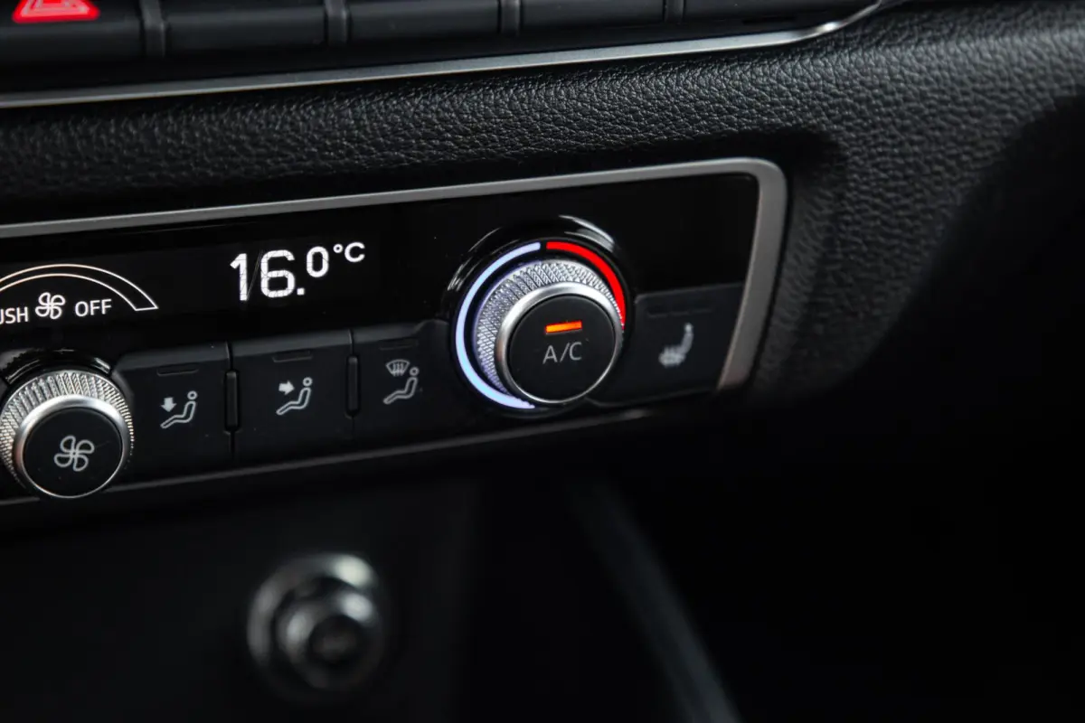 40 TFSI e Edition AIRCO / CRUISE CONTROLE / BRUIN LEER / AUTOMAAT / PHEV