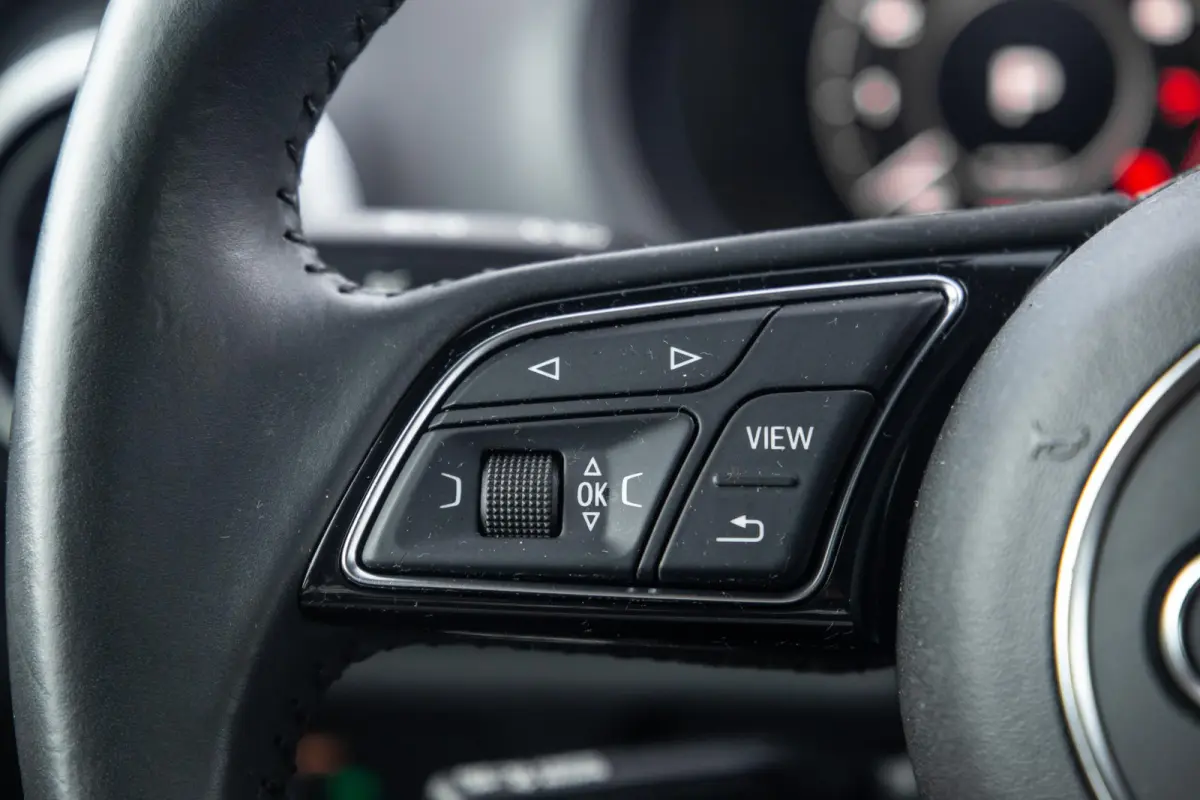 40 TFSI e Edition AIRCO / CRUISE CONTROLE / BRUIN LEER / AUTOMAAT / PHEV