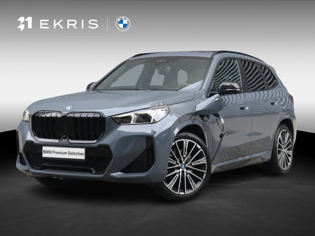 xDrive30e | M Sportpakket | Panodak | Trekhaak | Head-Up | Driving Assistant Plus | Harman Kardon | Parking Assistant Plus | Getint Glas | Comfort Access | SoH 96% | 20'' LMV