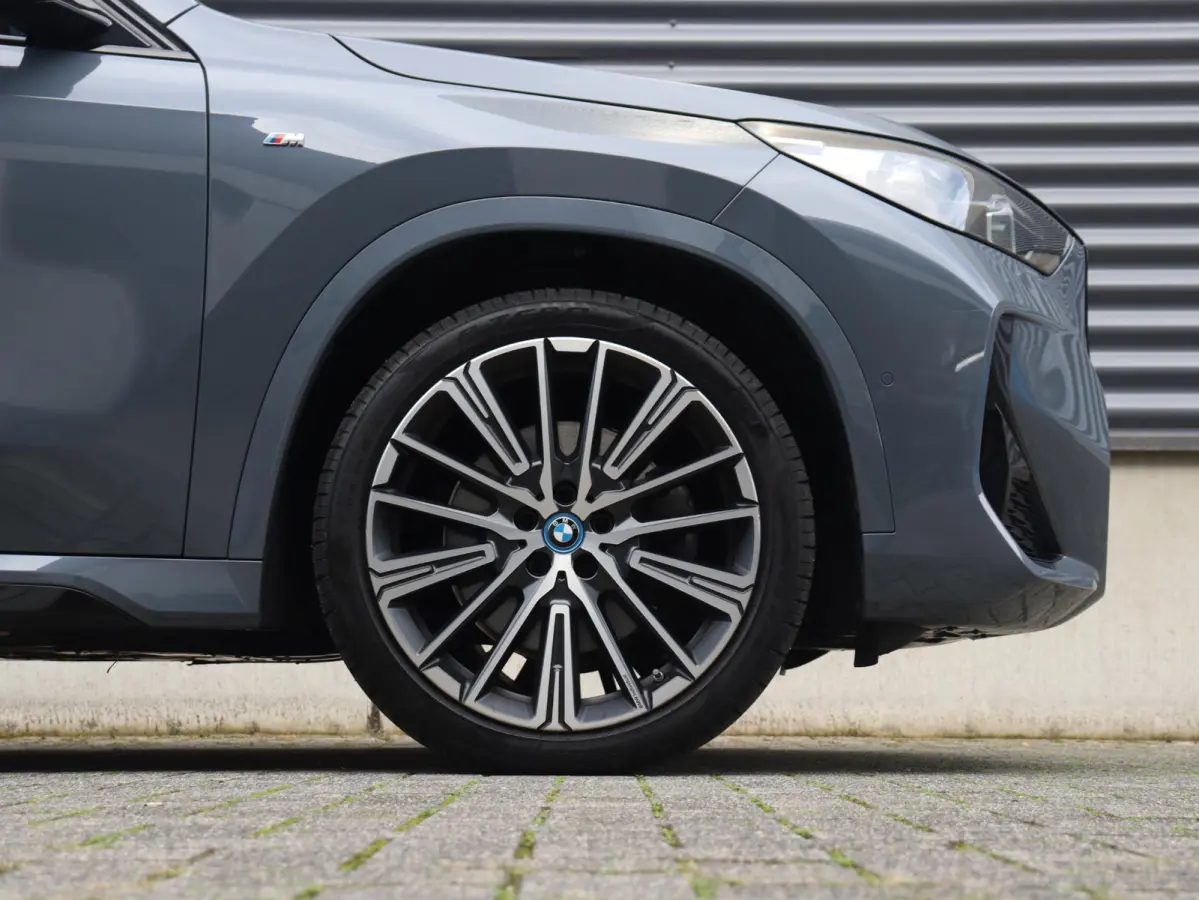 xDrive30e | M Sportpakket | Panodak | Trekhaak | Head-Up | Driving Assistant Plus | Harman Kardon | Parking Assistant Plus | Getint Glas | Comfort Access | SoH 96% | 20'' LMV