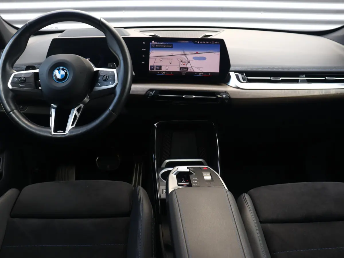 xDrive30e | M Sportpakket | Panodak | Trekhaak | Head-Up | Driving Assistant Plus | Harman Kardon | Parking Assistant Plus | Getint Glas | Comfort Access | SoH 96% | 20'' LMV