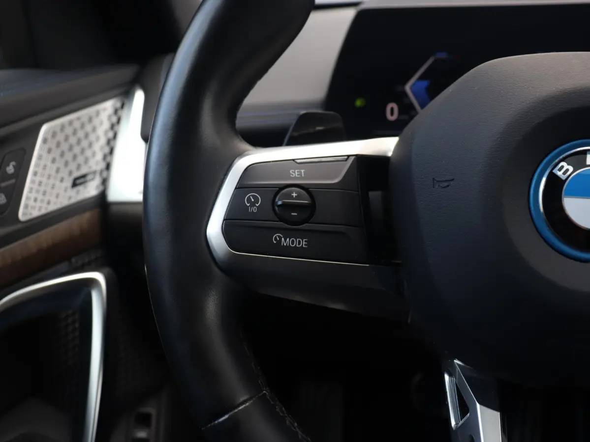 xDrive30e | M Sportpakket | Panodak | Trekhaak | Head-Up | Driving Assistant Plus | Harman Kardon | Parking Assistant Plus | Getint Glas | Comfort Access | SoH 96% | 20'' LMV