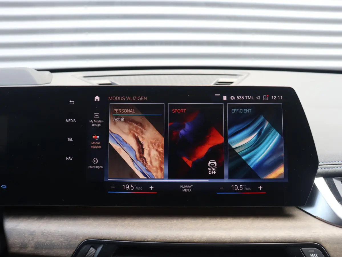 xDrive30e | M Sportpakket | Panodak | Trekhaak | Head-Up | Driving Assistant Plus | Harman Kardon | Parking Assistant Plus | Getint Glas | Comfort Access | SoH 96% | 20'' LMV