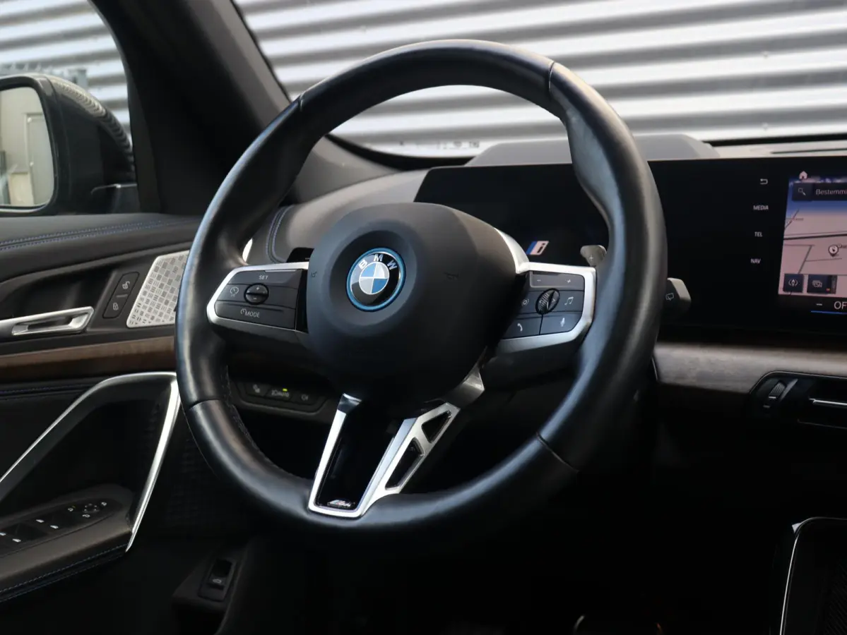 xDrive30e | M Sportpakket | Panodak | Trekhaak | Head-Up | Driving Assistant Plus | Harman Kardon | Parking Assistant Plus | Getint Glas | Comfort Access | SoH 96% | 20'' LMV