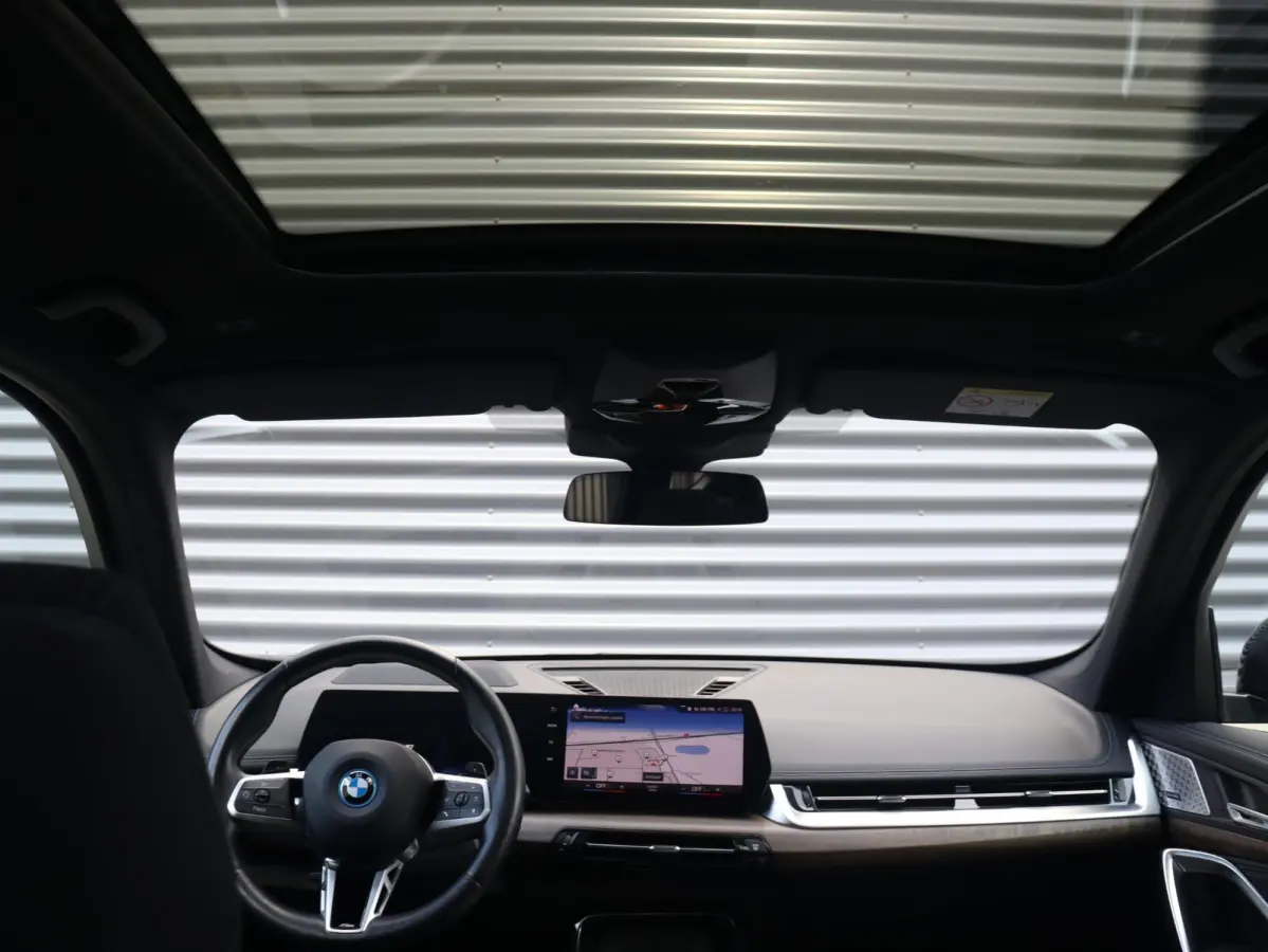xDrive30e | M Sportpakket | Panodak | Trekhaak | Head-Up | Driving Assistant Plus | Harman Kardon | Parking Assistant Plus | Getint Glas | Comfort Access | SoH 96% | 20'' LMV