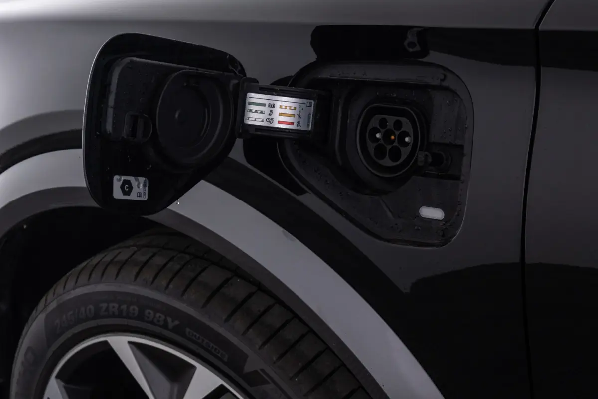 1.4 e-Hybrid Essence | PANORAMADAK | Half LEDER | 19 Inch | PHEV !