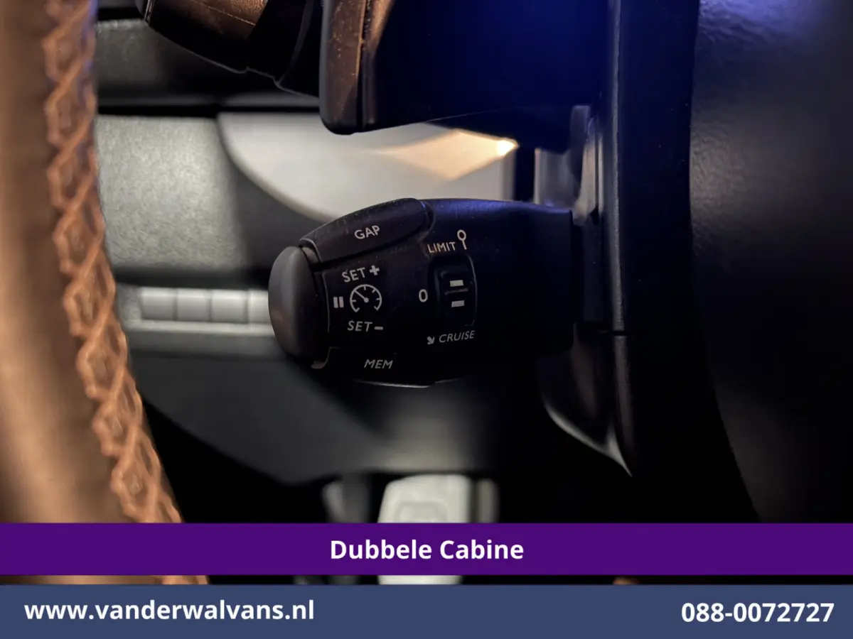 2.0 BlueHDI 177pk Automaat L3H1 Dubbele Cabine SPORT Euro6 Airco | 5-Zits | Camera | Navigatie | Apple Carplay | Xenon | 2x Zijdeur Cruisecontrol, Android Auto, LM Velgen, Dakrails, Sidebars