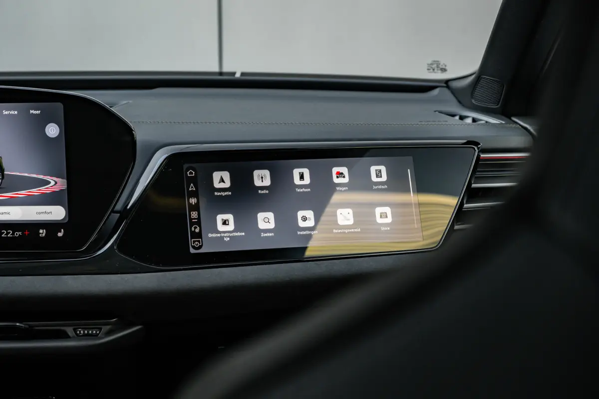 RS 5 Avant e-hybrid 470 kW / 639 PK | Keramische Remmen | Carbon In&Exterieur | Panorama dak | Stoelventilatie & Massage