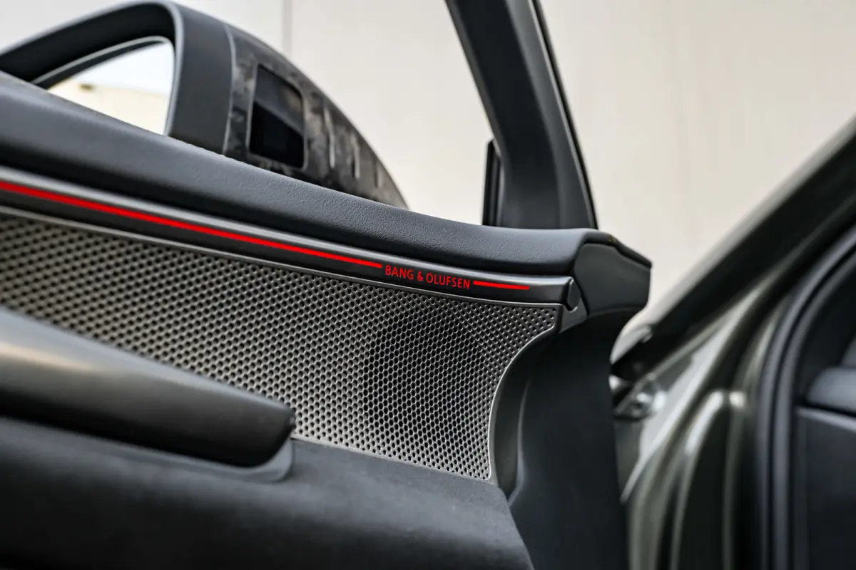 RS 5 Avant e-hybrid 470 kW / 639 PK | Keramische Remmen | Carbon In&Exterieur | Panorama dak | Stoelventilatie & Massage