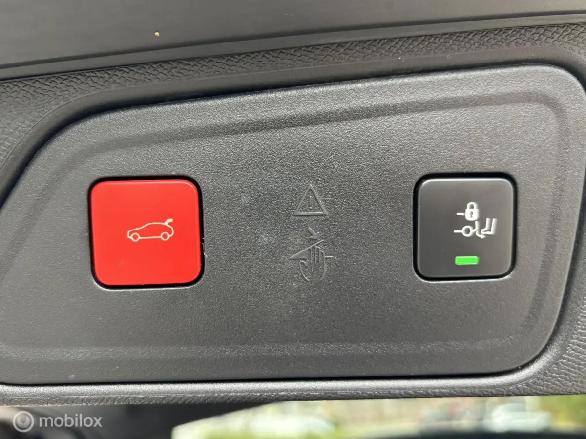 1.6 HYbrid4 300 GT Panodak 19” leder Focal audio