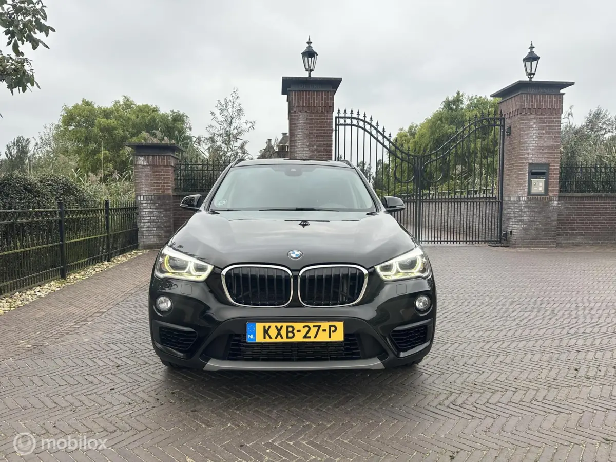 sDrive20i High Executive Automaat Trekhaak LED✅