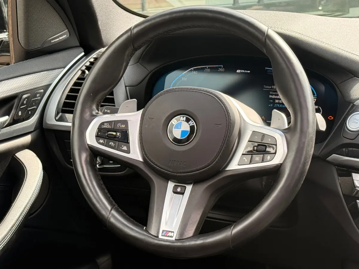 XDrive30e High Exe M-Sport | H.U.D | Pano | D.A.P| SOH 90.8 %