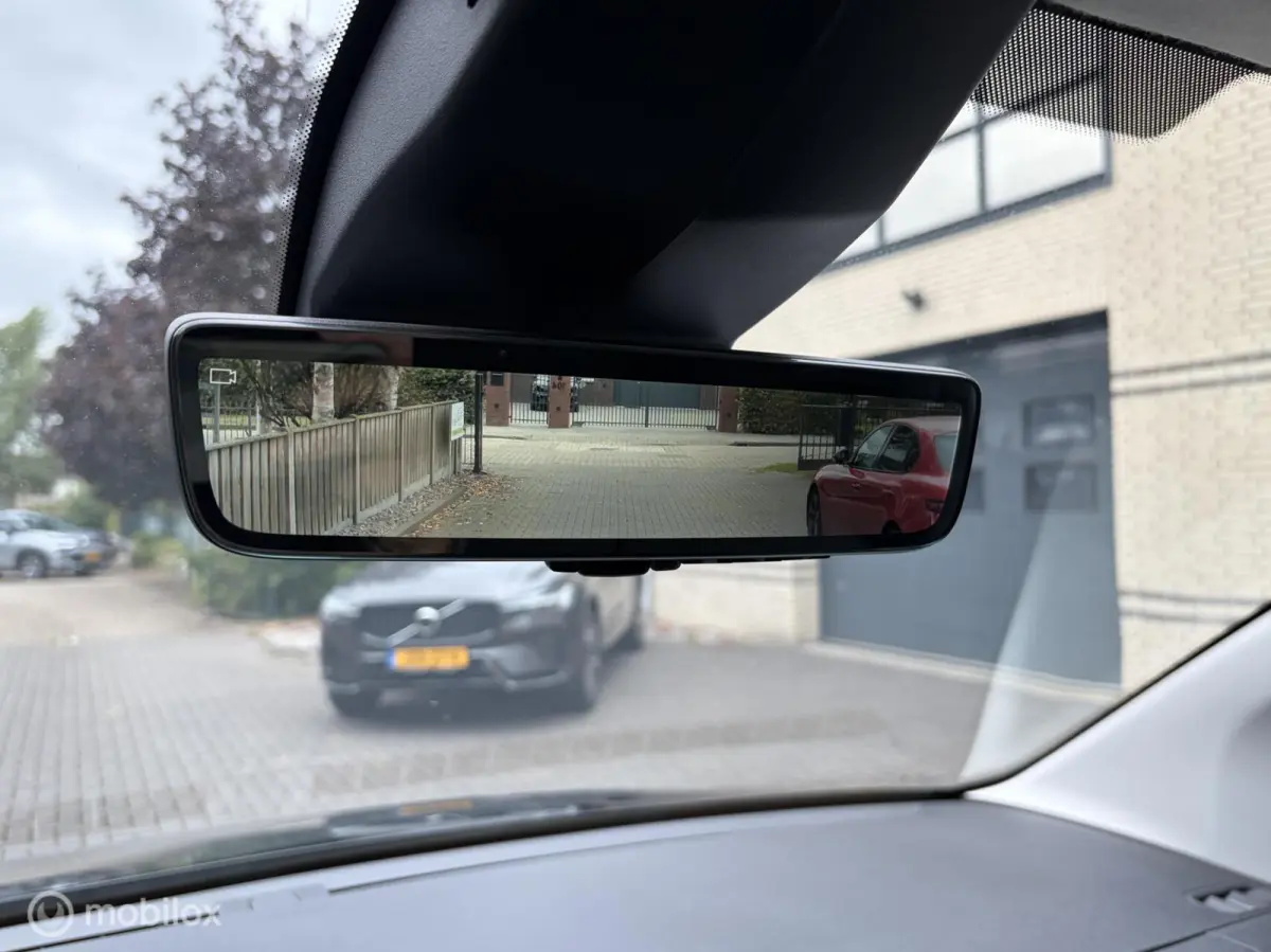 1.5 BlueHDi 102 PK € 16.500 ex /binnenspiegelcamera / airco / FM nav / Carplay / camera 360