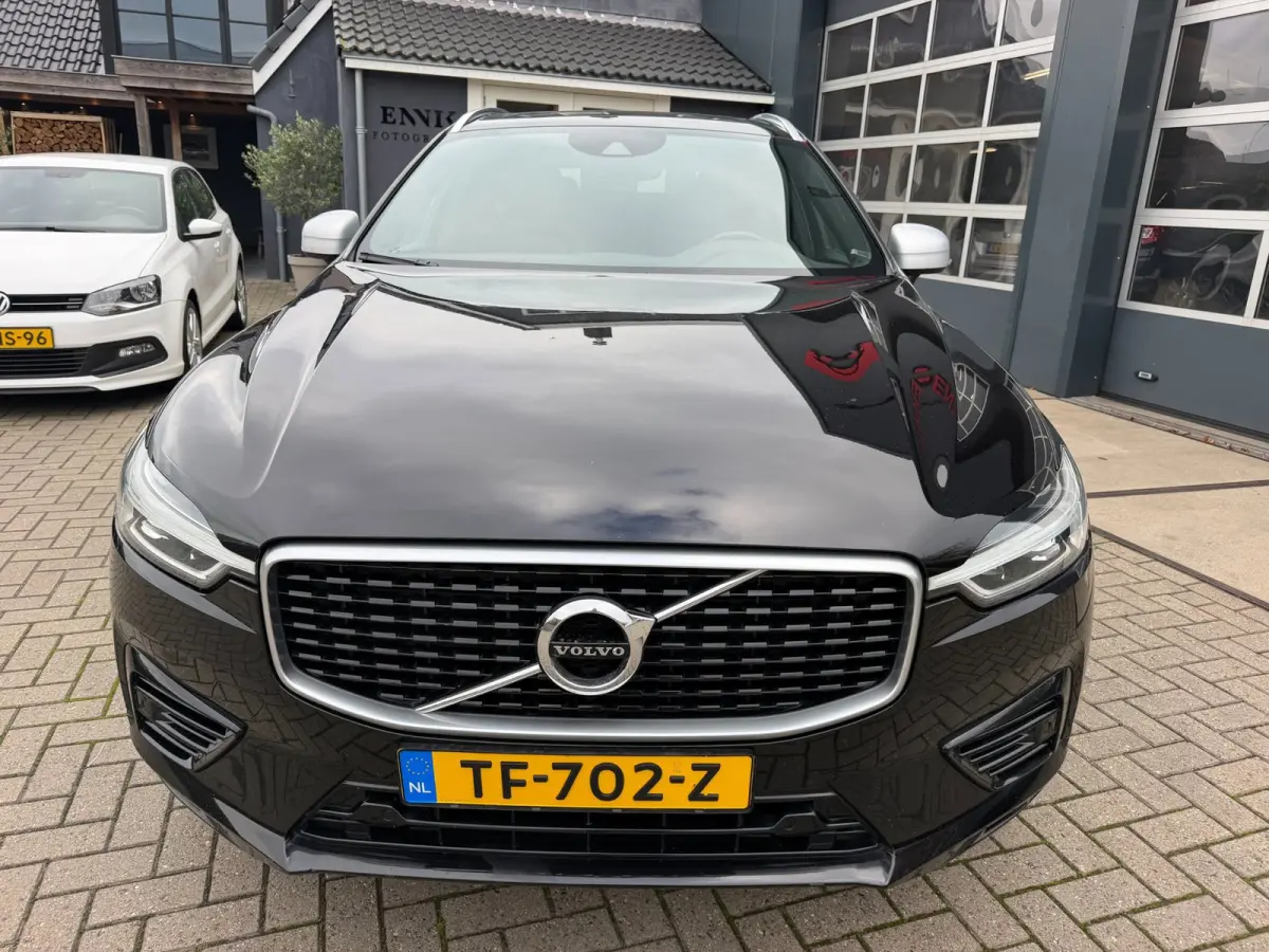 2.0 T8 Twin Engine AWD R-Design / Pano / ACC / SOH 82% / Trekhaak / Top Auto !.