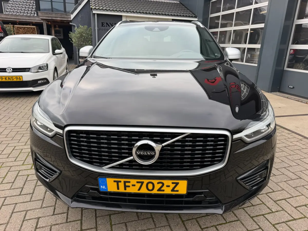 2.0 T8 Twin Engine AWD R-Design / Pano / ACC / SOH 82% / Trekhaak / Top Auto !.