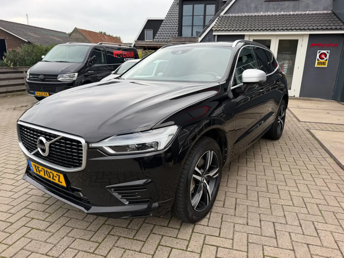 2.0 T8 Twin Engine AWD R-Design / Pano / ACC / SOH 82% / Trekhaak / Top Auto !.