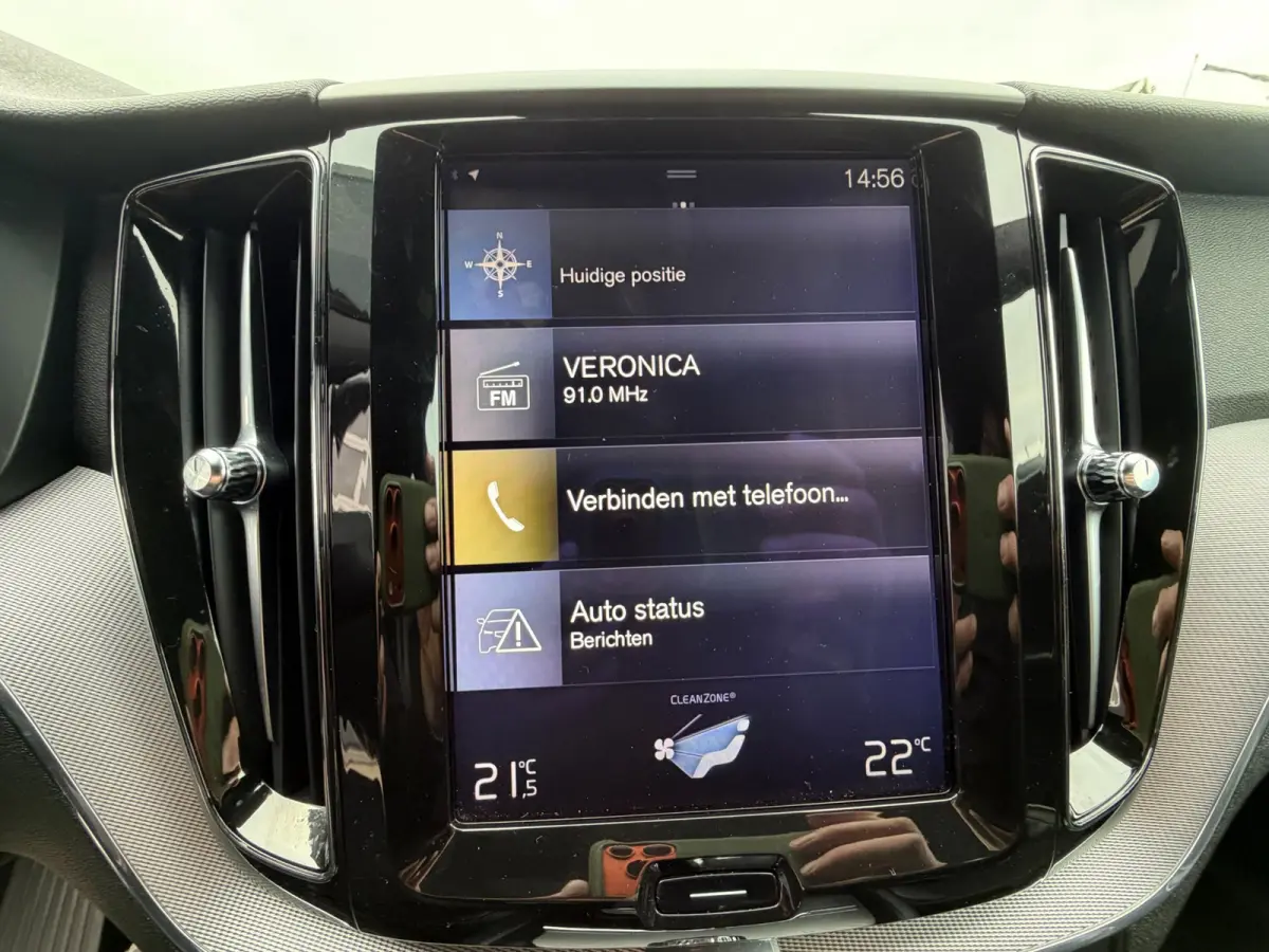 2.0 T8 Twin Engine AWD R-Design / Pano / ACC / SOH 82% / Trekhaak / Top Auto !.