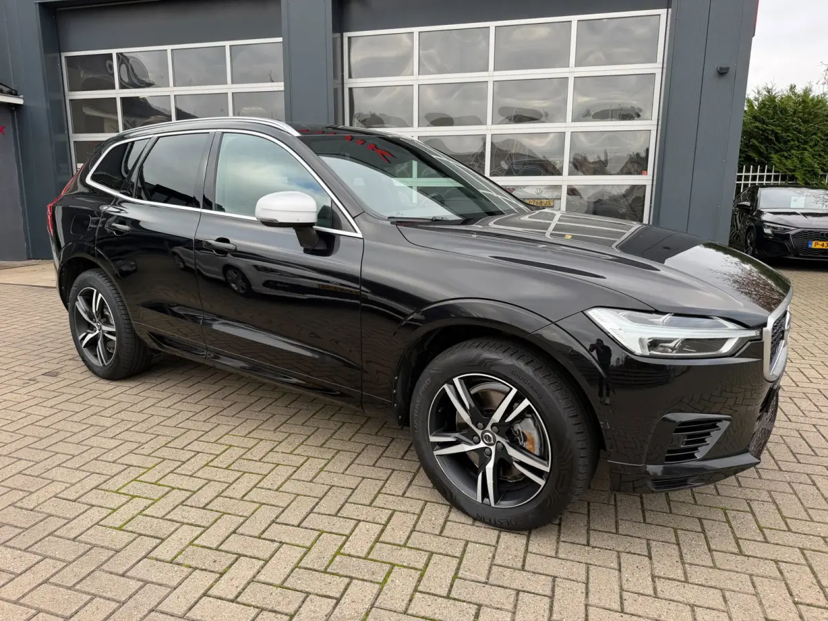 2.0 T8 Twin Engine AWD R-Design / Pano / ACC / SOH 82% / Trekhaak / Top Auto !.