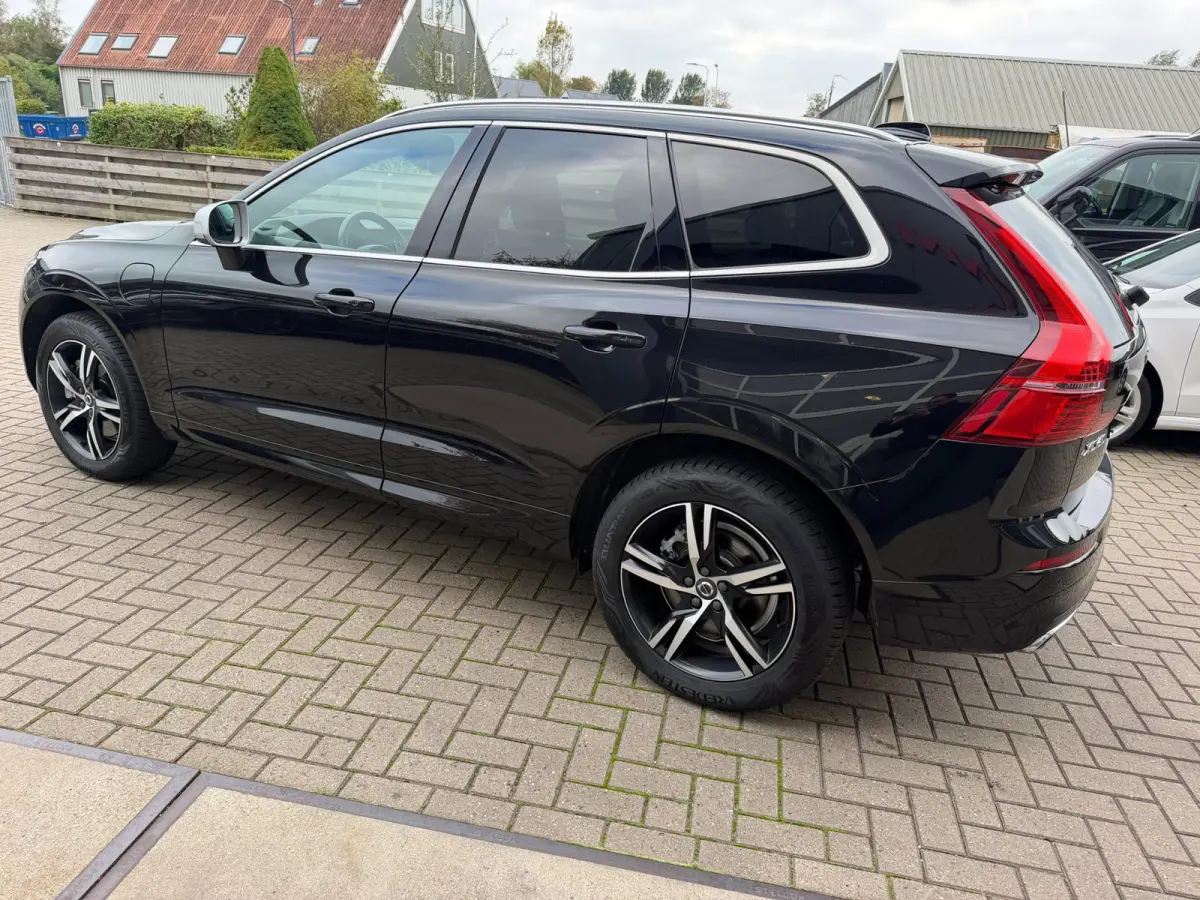 2.0 T8 Twin Engine AWD R-Design / Pano / ACC / SOH 82% / Trekhaak / Top Auto !.
