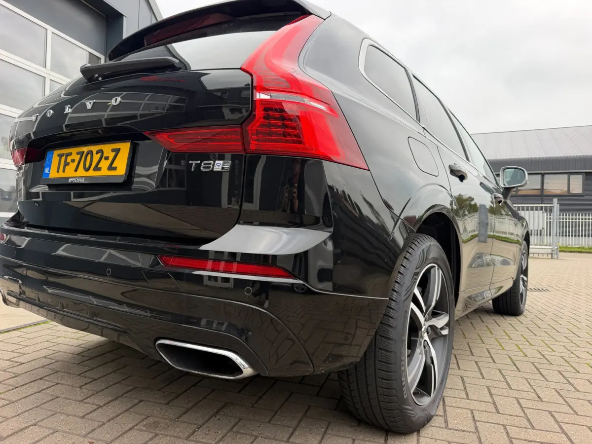 2.0 T8 Twin Engine AWD R-Design / Pano / ACC / SOH 82% / Trekhaak / Top Auto !.