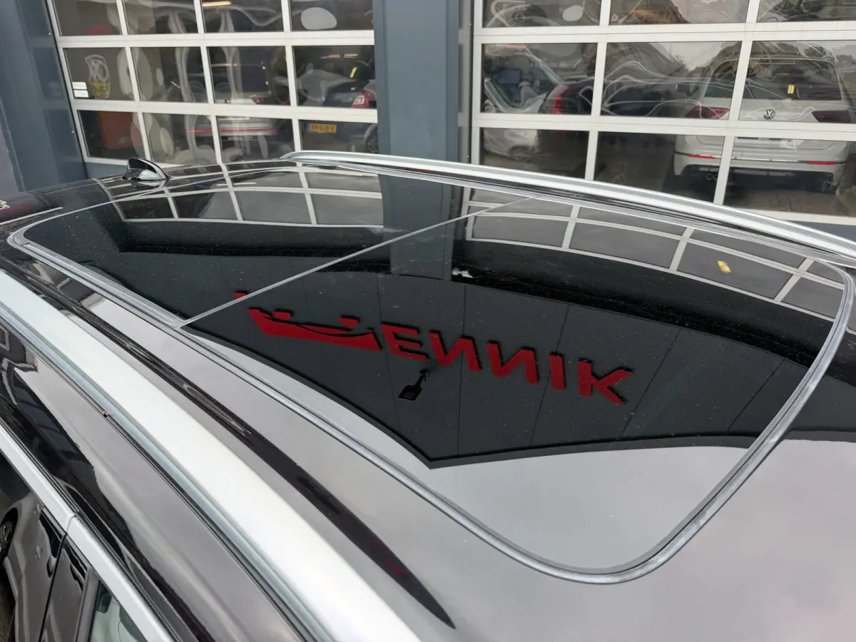 2.0 T8 Twin Engine AWD R-Design / Pano / ACC / SOH 82% / Trekhaak / Top Auto !.