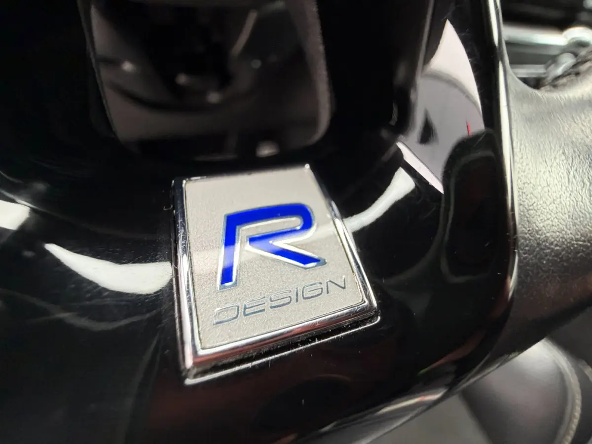 2.0 T8 Twin Engine AWD R-Design / Pano / ACC / SOH 82% / Trekhaak / Top Auto !.