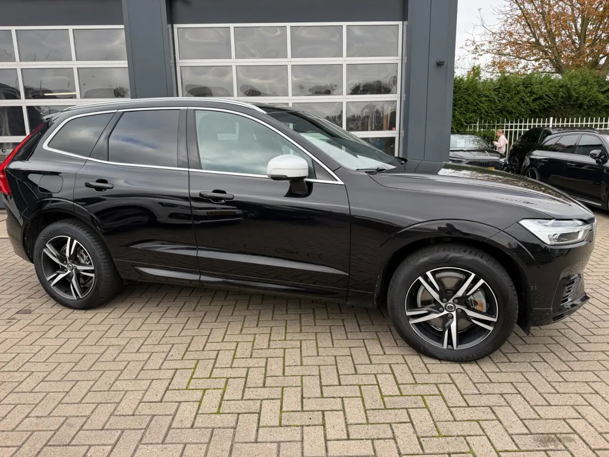 2.0 T8 Twin Engine AWD R-Design / Pano / ACC / SOH 82% / Trekhaak / Top Auto !.