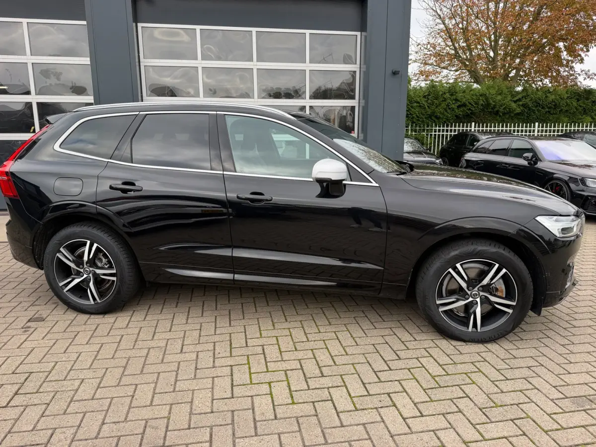 2.0 T8 Twin Engine AWD R-Design / Pano / ACC / SOH 82% / Trekhaak / Top Auto !.