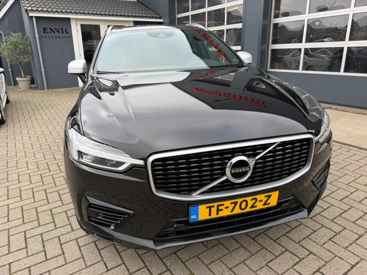 2.0 T8 Twin Engine AWD R-Design / Pano / ACC / SOH 82% / Trekhaak / Top Auto !.