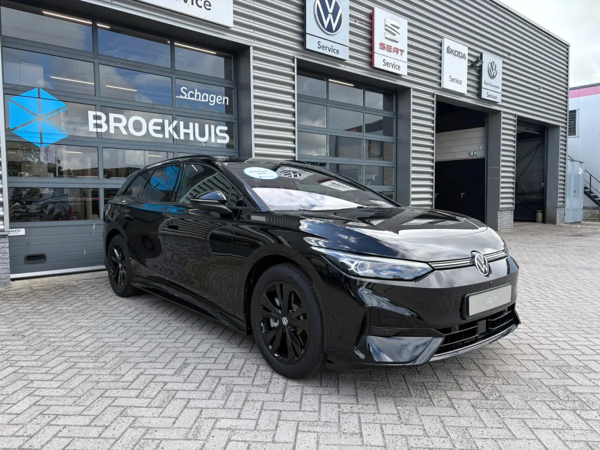 Limited Edition Plus | Koplampverlichting LED Matrix (IQ.Light) | Sfeerverlichting interieur (30 kleuren instelbaar) | Voorstoelen, verwarmbaar