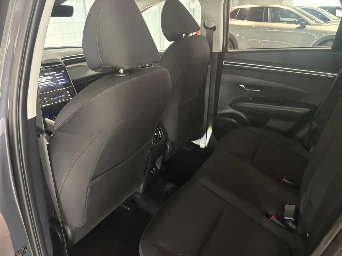 1.6 T-GDI PHEV Comfort 4WD | Achteruitrijcamera | Navigatie | Apple CarPlay | 19" LMV