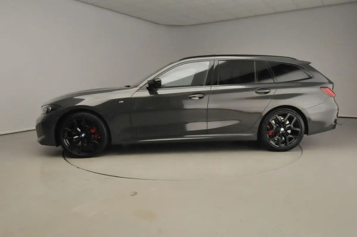 M340i xDrive | M-Sportpakket | LED | HUD | Active cruise | Panoramadak | Elektr. zetels | DAB | Harman-kardon sound | Alu 19 inch