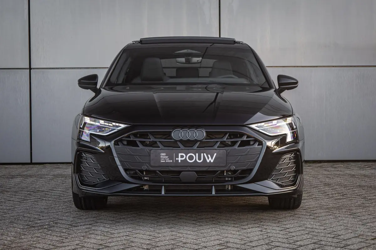 1.5 e-hybrid 204pk S Edition | 19" Velgen | Panoramadak