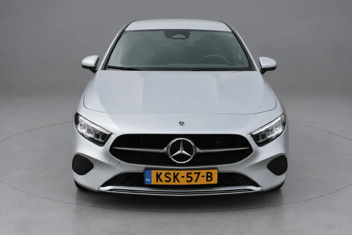 250e AUT8 Luxury Line DISTRONIC <<FACELIFT>>