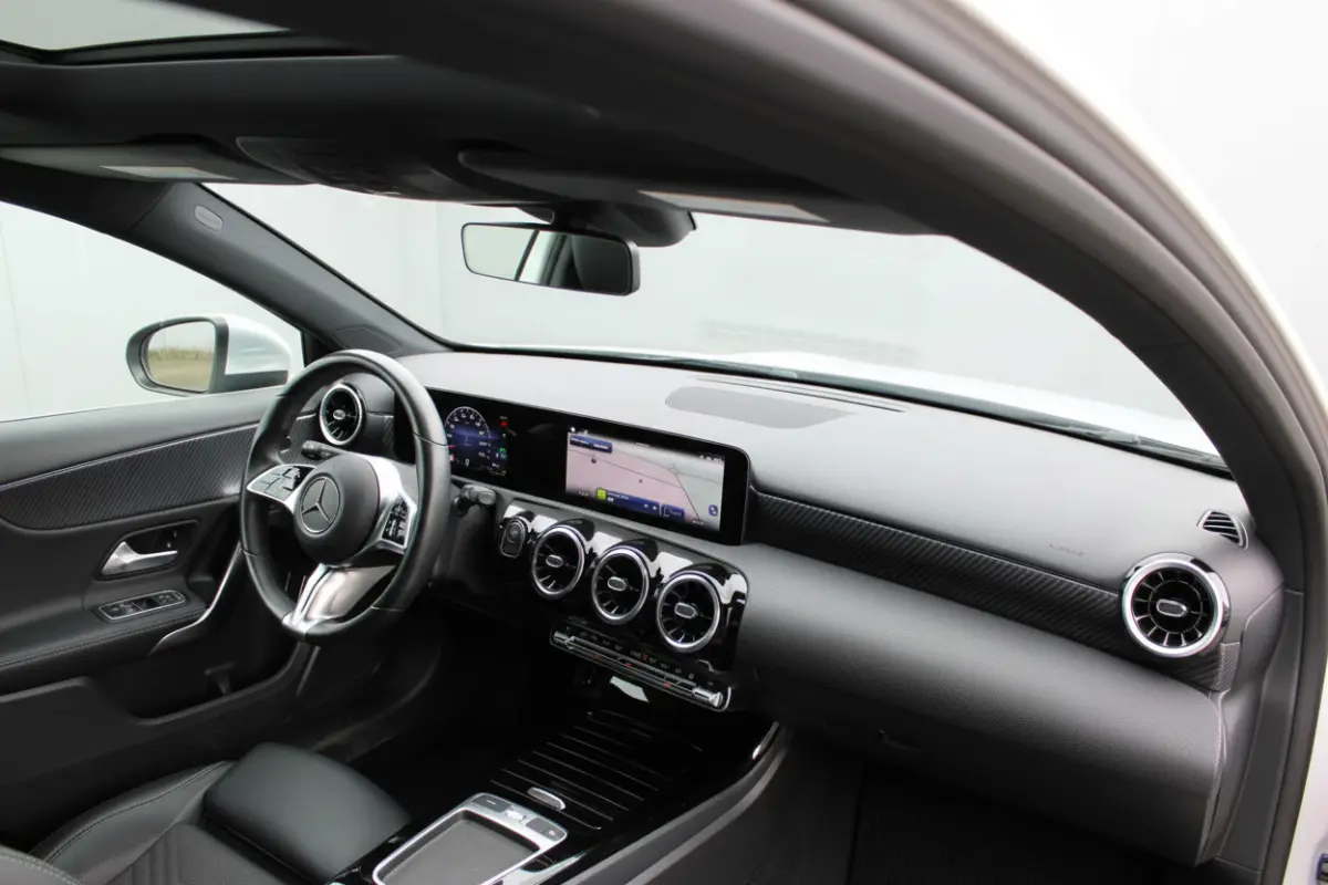 250e AUT8 Luxury Line DISTRONIC <<FACELIFT>>