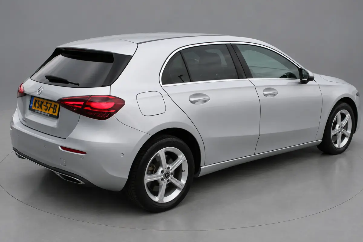 250e AUT8 Luxury Line DISTRONIC <<FACELIFT>>