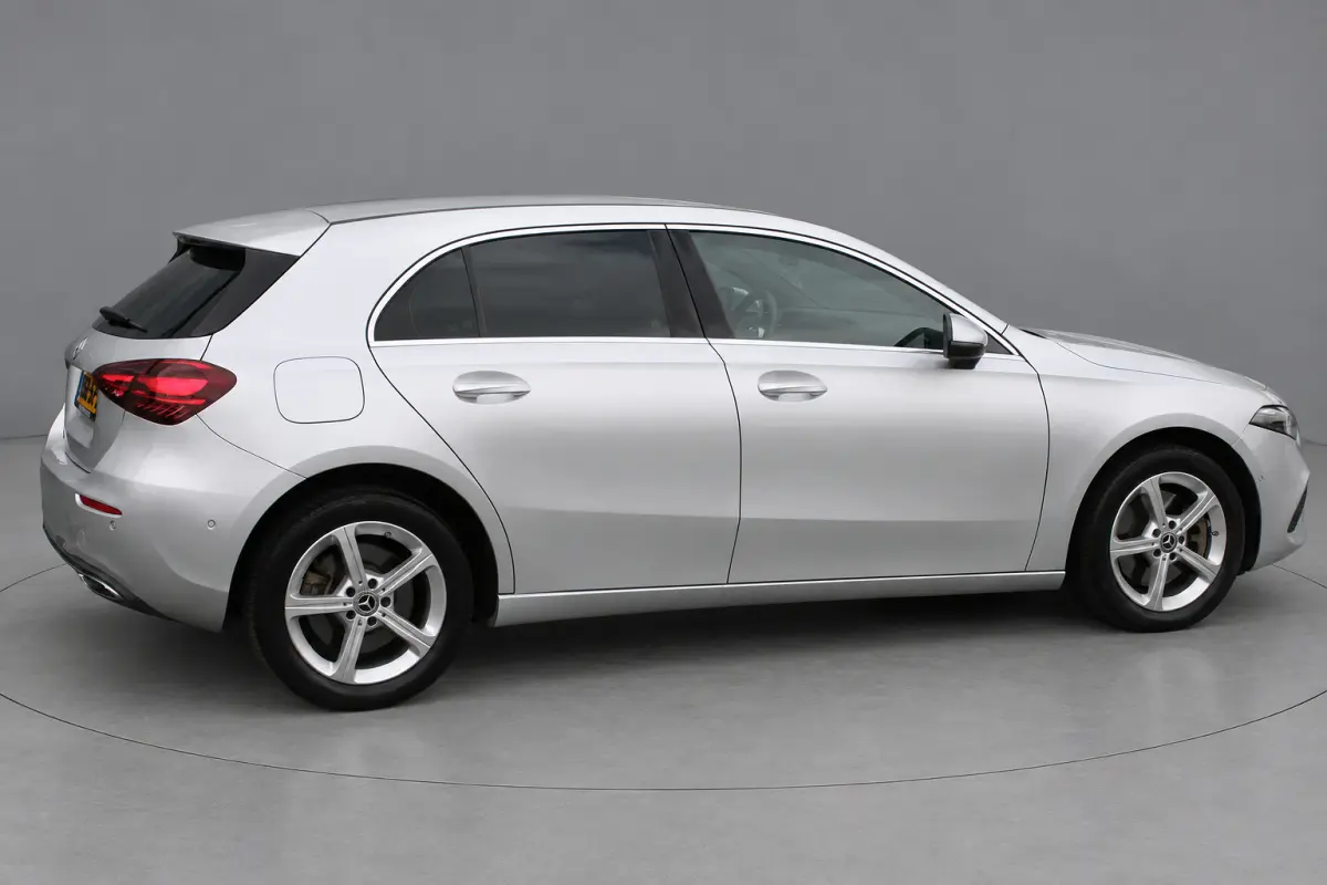 250e AUT8 Luxury Line DISTRONIC <<FACELIFT>>