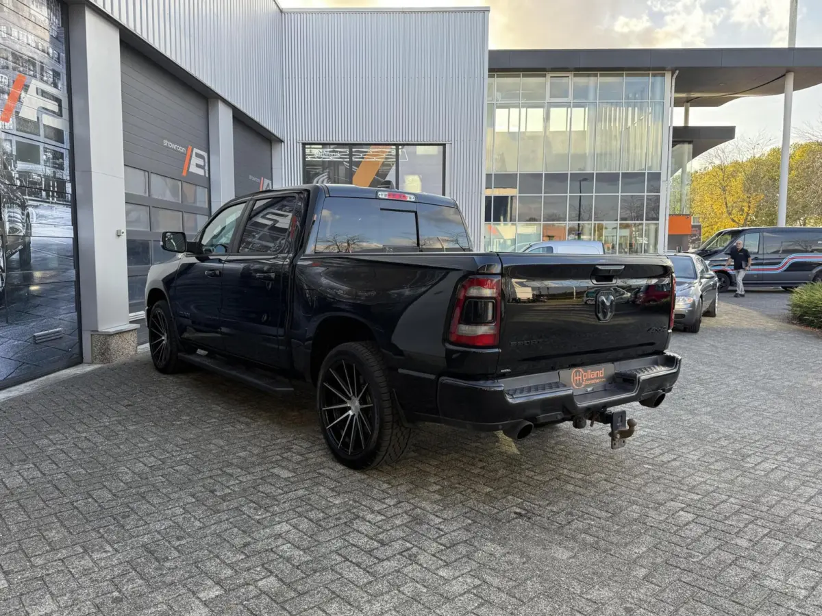 1500 4X4 5.7 V8 Crew Cab Sport|MARGE!| VOL OPTIES!|LPG!