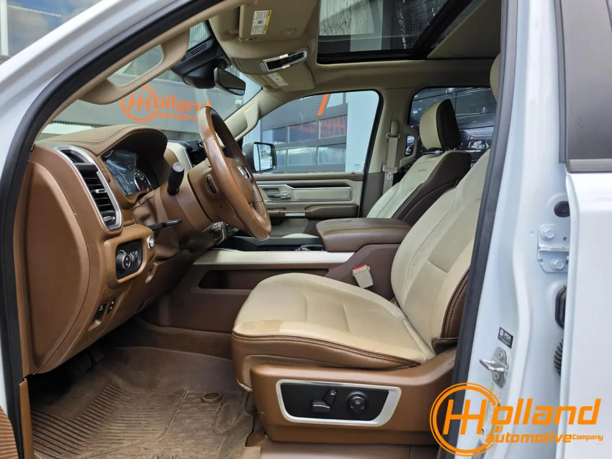 1500 4X4 5.7 V8 Crew Cab Laramie| MARGE! |VOL OPTIES!|LPG!